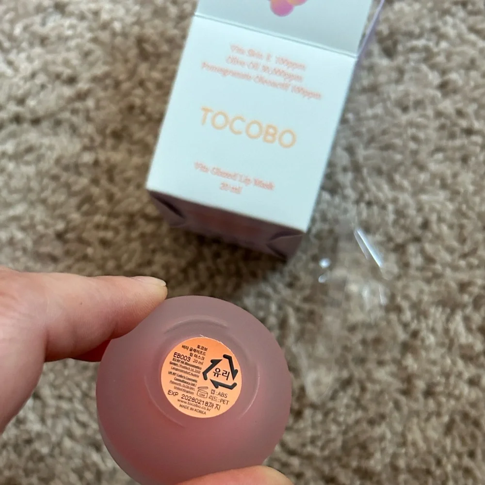 Laneige & Tocobo lip mask bundle.